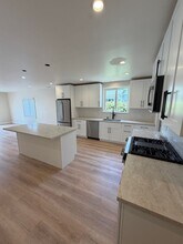 506-510 N Claremont St in San Mateo, CA - Building Photo - Building Photo