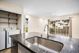 94-1404-1404 Polani St in Waipahu, HI - Building Photo - Building Photo
