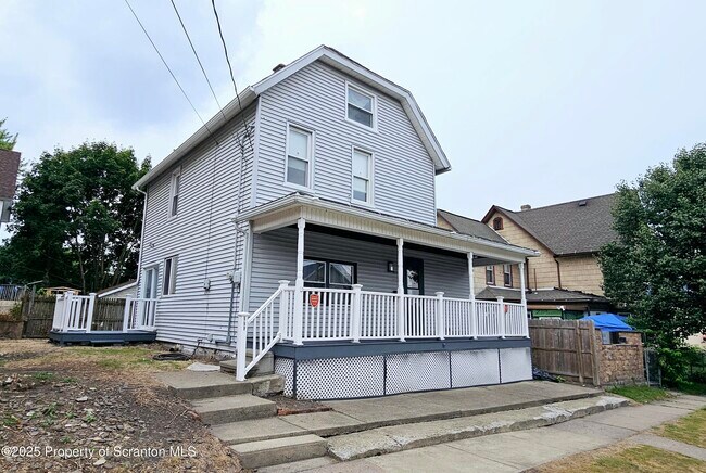 110 Ash St in Scranton, PA - Building Photo - Building Photo
