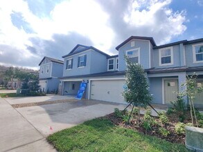 17524 Radiant Shine Wy in Lutz, FL - Building Photo - Building Photo