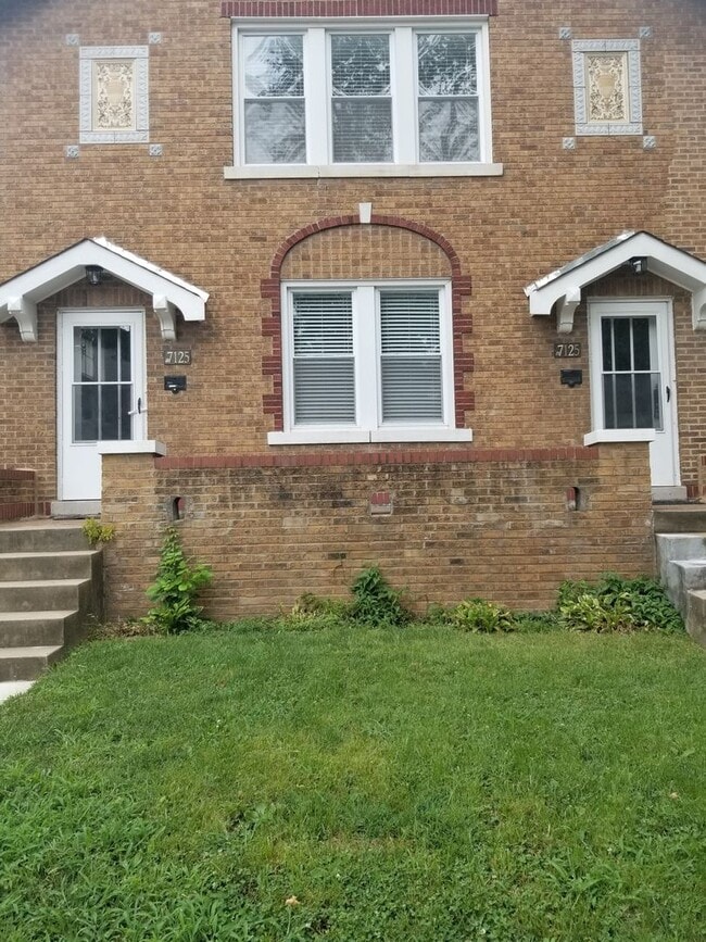 property at 7125 Tulane Ave