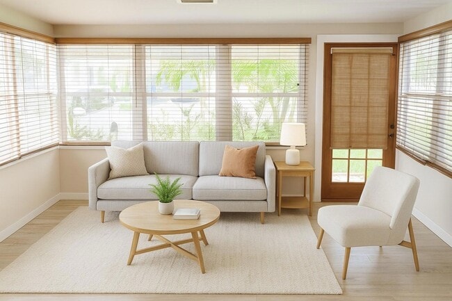 property at 904 SE 13th St