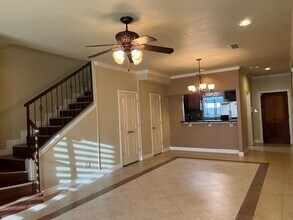 1609 Saldana Ave in Laredo, TX - Building Photo - Building Photo