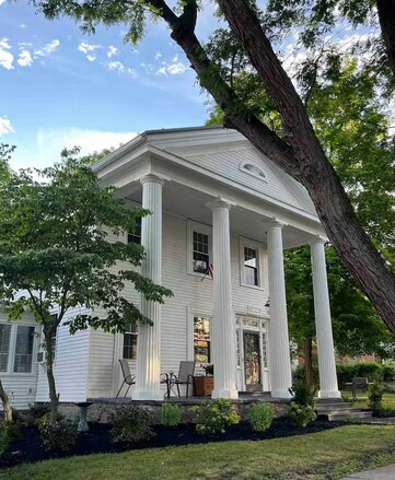 41 Main St, Unit 3