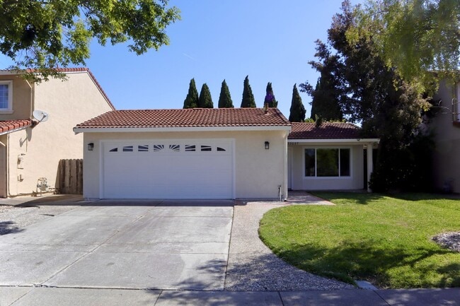 property at 33057 Compton Ct