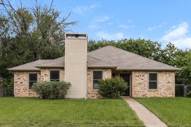property at 1330 Heather Run Dr