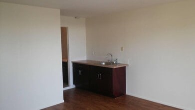 2277 Aumakua St, Unit Studio in Pearl City, HI - Foto de edificio - Building Photo