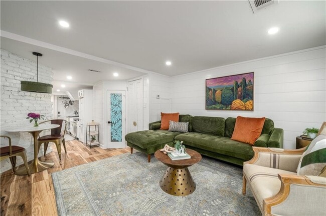 799 Charles Allen Dr NE in Atlanta, GA - Building Photo - Building Photo