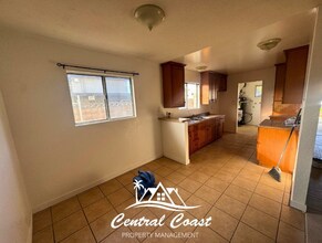 0 W Camino Colegio in Santa Maria, CA - Foto de edificio - Building Photo