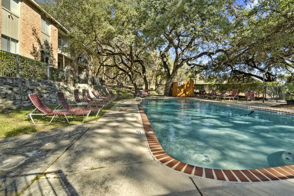 Treehouse in San Marcos, TX - Building Photo