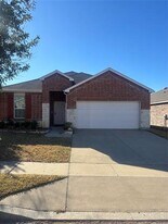 2328 Gelbray Pl in Fort Worth, TX - Building Photo
