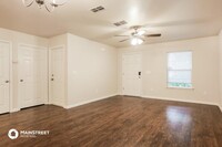 8129 Firetower Rd in Jacksonville, FL - Building Photo - Building Photo