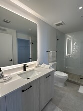 90 NW 31st St, Unit B9 in Miami, FL - Building Photo - Building Photo