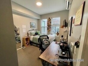 100 Hemenway St in Boston, MA - Building Photo - Building Photo