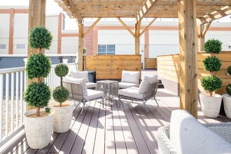 800 Capitol in Indianapolis, IN - Foto de edificio - Building Photo