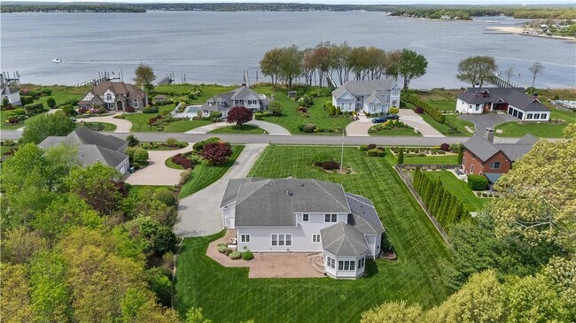 241 Channel View in Warwick, RI - Building Photo - Building Photo