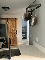 480 Kenolio Rd in Kihei, HI - Building Photo