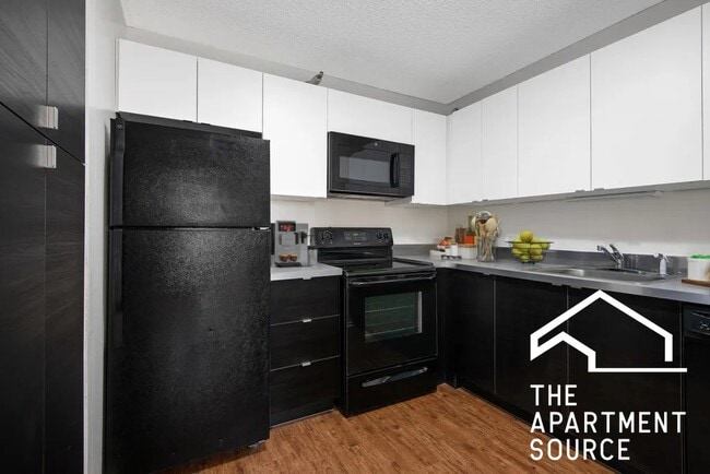 1000 N La Salle Dr in Chicago, IL - Building Photo - Building Photo