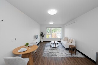 Nichols Court in Seattle, WA - Foto de edificio - Interior Photo