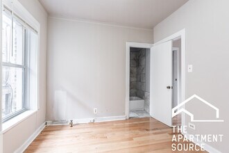 5662 N Ridge Ave in Chicago, IL - Building Photo - Building Photo