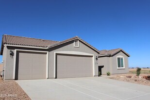 1547 Middle Crk Ln in Sierra Vista, AZ - Building Photo