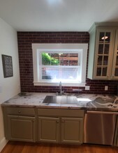 1447 Laguna Ave in Burlingame, CA - Building Photo - Building Photo