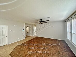 5403 Golden Gate Dr in Killeen, TX - Foto de edificio - Building Photo