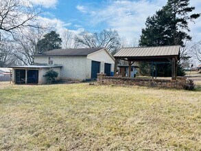 2979 Grier St in Newton, NC - Foto de edificio - Building Photo