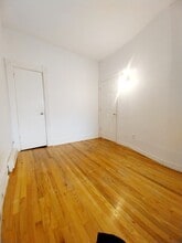 601 Av. Bourbonnière in Montréal, QC - Building Photo - Building Photo