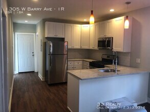 1305 W Barry Ave-Unit -1R in Chicago, IL - Building Photo - Building Photo