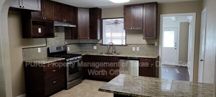 1607 Briarwood Blvd in Arlington, TX - Building Photo - Building Photo