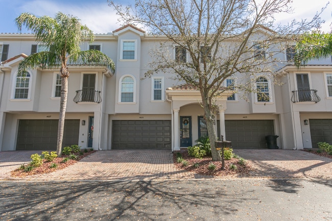 4625 Overlook Dr NE in St. Petersburg, FL - Building Photo - Building Photo
