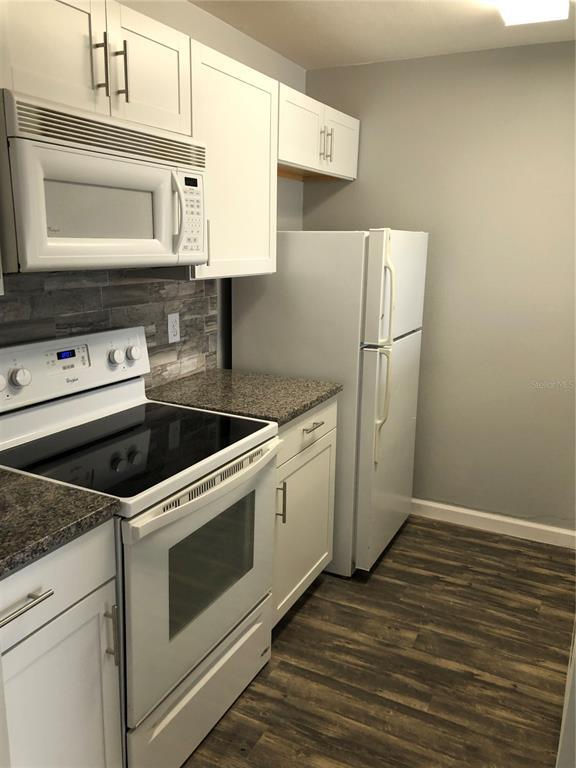 4712 Walden Cir in Orlando, FL - Building Photo - Building Photo
