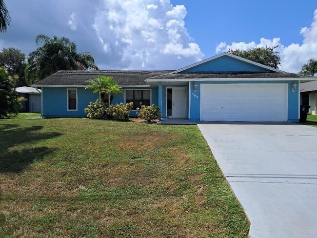 462 SW Dalton Cir in Port St. Lucie, FL - Building Photo - Building Photo