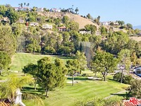 24921 Palmilla Dr in Calabasas, CA - Foto de edificio - Building Photo