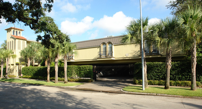 1926 Norfolk St in Houston, TX - Building Photo - Building Photo