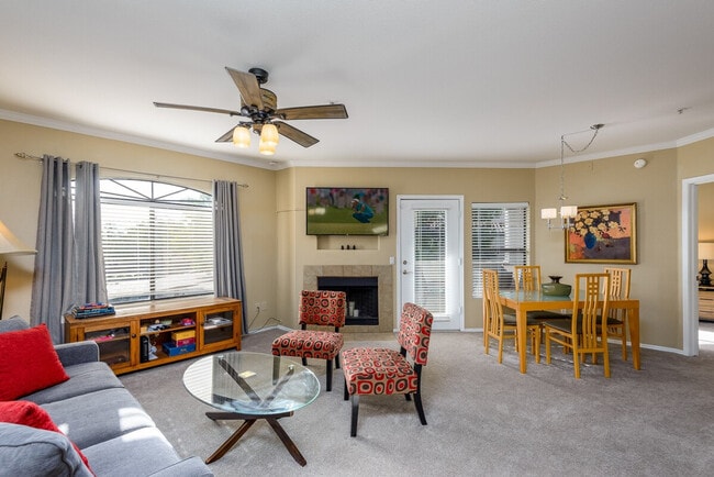 15095 N Thompson Peak Pkwy in Scottsdale, AZ - Building Photo - Building Photo