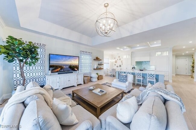 7128 Lemuria Cir in Naples, FL - Foto de edificio - Building Photo