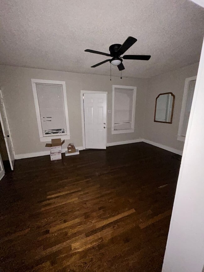 property at 201 N 16 St