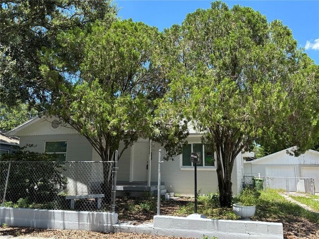 property at 2910 N 17th St