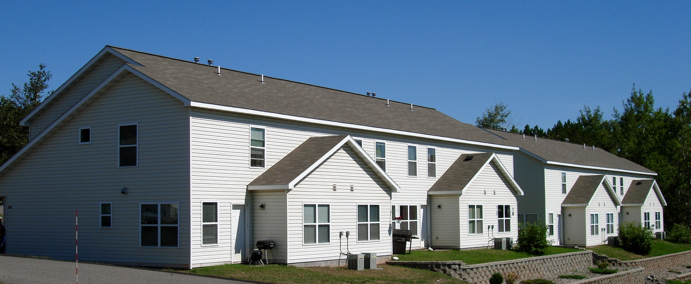 Westgate Townhomes in Duluth, MN - Building Photo