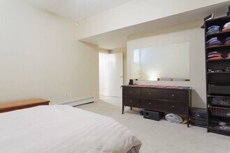 75 Park St, Unit B in Brookline, MA - Building Photo - Building Photo
