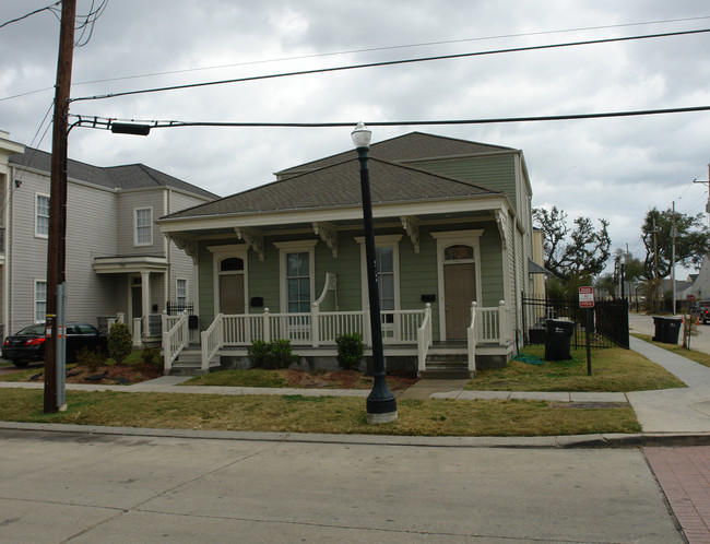 801 Josephine Dr in New Orleans, LA - Building Photo - Building Photo