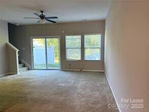 2527 Early Flight Dr in Charlotte, NC - Building Photo - Building Photo