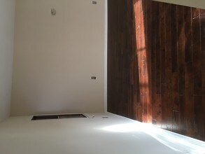 131 N Mole St, Unit 3F in Philadelphia, PA - Building Photo - Building Photo