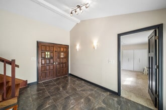 1N451 Indian Knoll Rd in West Chicago, IL - Building Photo - Building Photo