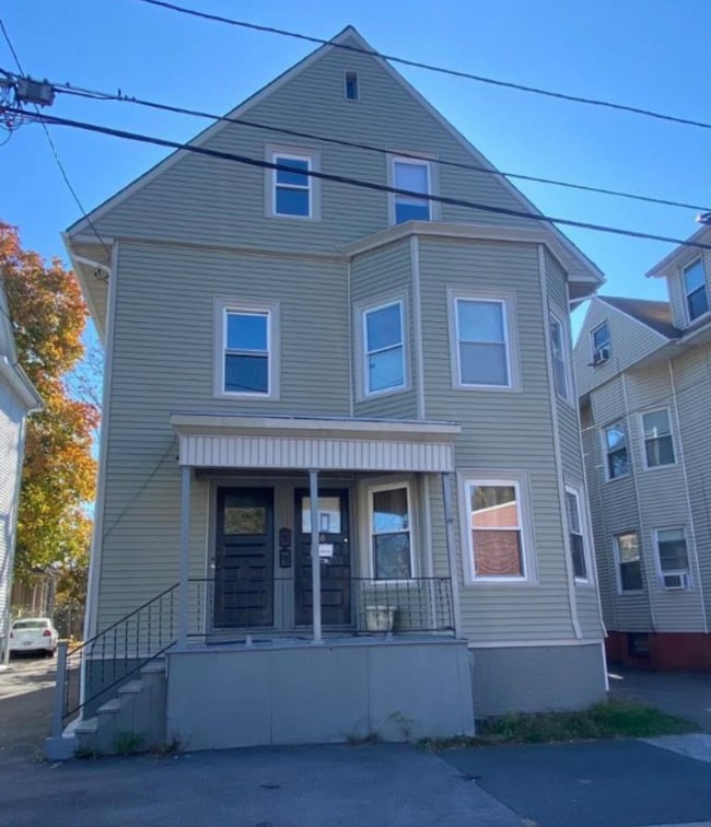 58 W Friendship St, Unit 3 in Providence, RI - Building Photo - Building Photo