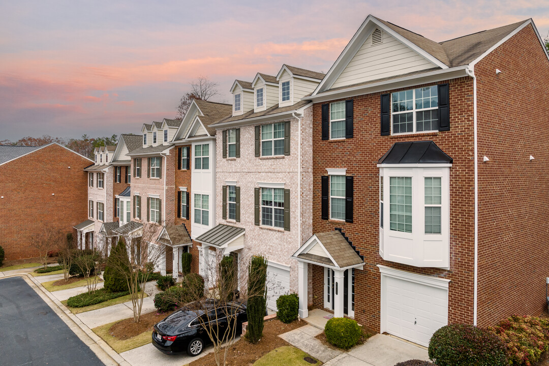 634 Pember Pt in Atlanta, GA - Foto de edificio