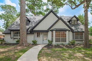12611 Campsite Trail in Cypress, TX - Building Photo