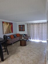 13827 Fairway Island Dr in Orlando, FL - Foto de edificio - Building Photo